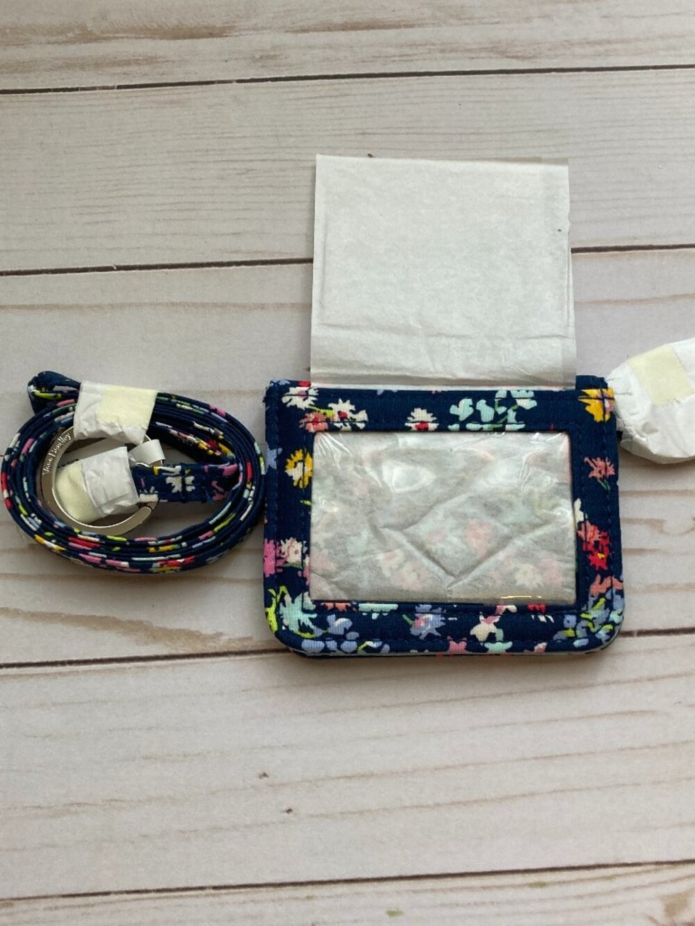 Vera Bradley Campus Double ID and Lanyard in Scattered Wildflowers NWT